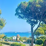 Sur Mer, Chez Angelina * Grimaud