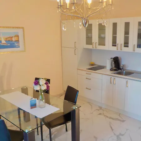 Sur Mer, Chez Angelina דירה גרימו